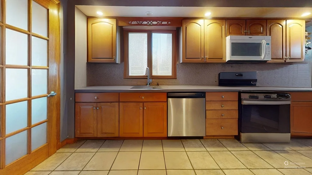 47 - 49 Rockwell, Maplewood