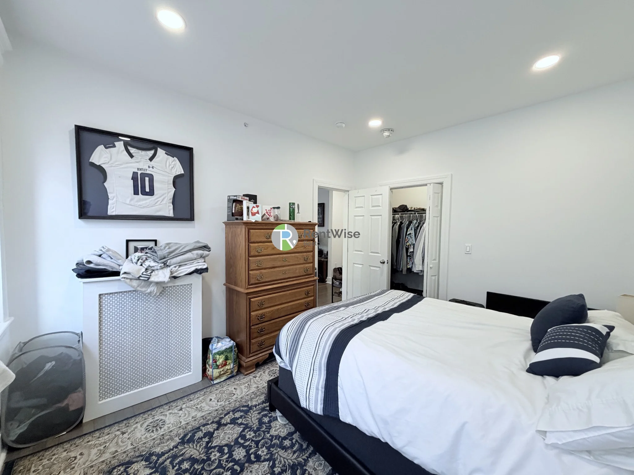 11 Queensberry St, Fenway
