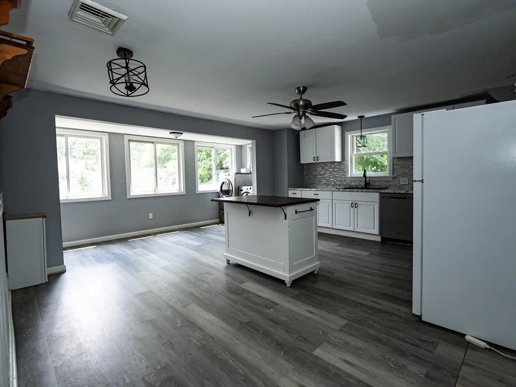 159 Hamilton St, Southbridge