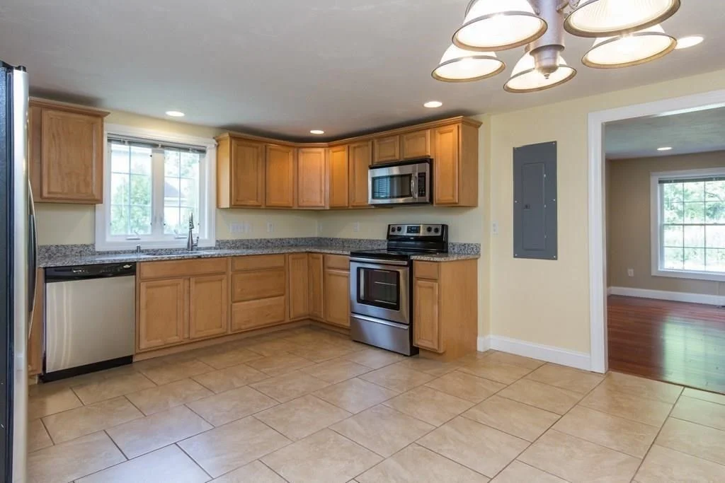 36 Willowdale Rd, Groton