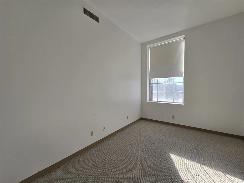 130 Beach St, Quincy