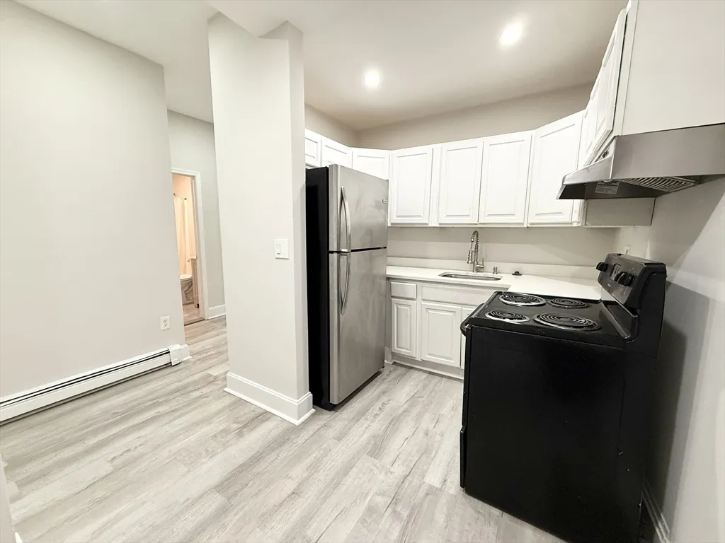 15 Ruggles St, Roxbury