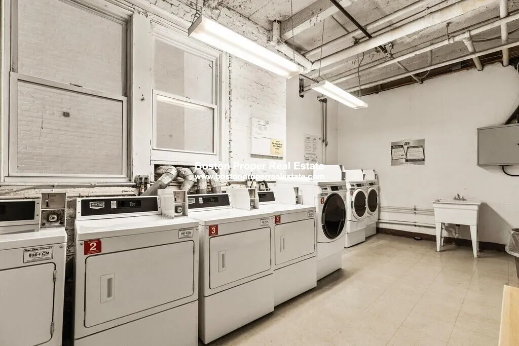 52 Charlesgate East, Fenway