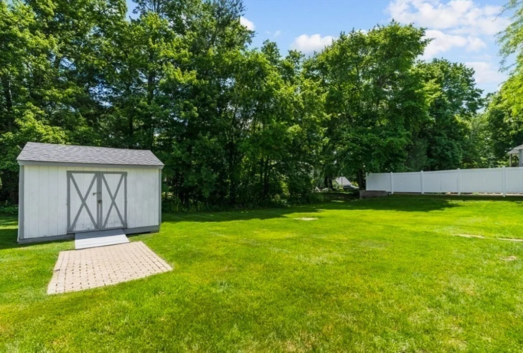 58 Brandon St, Billerica