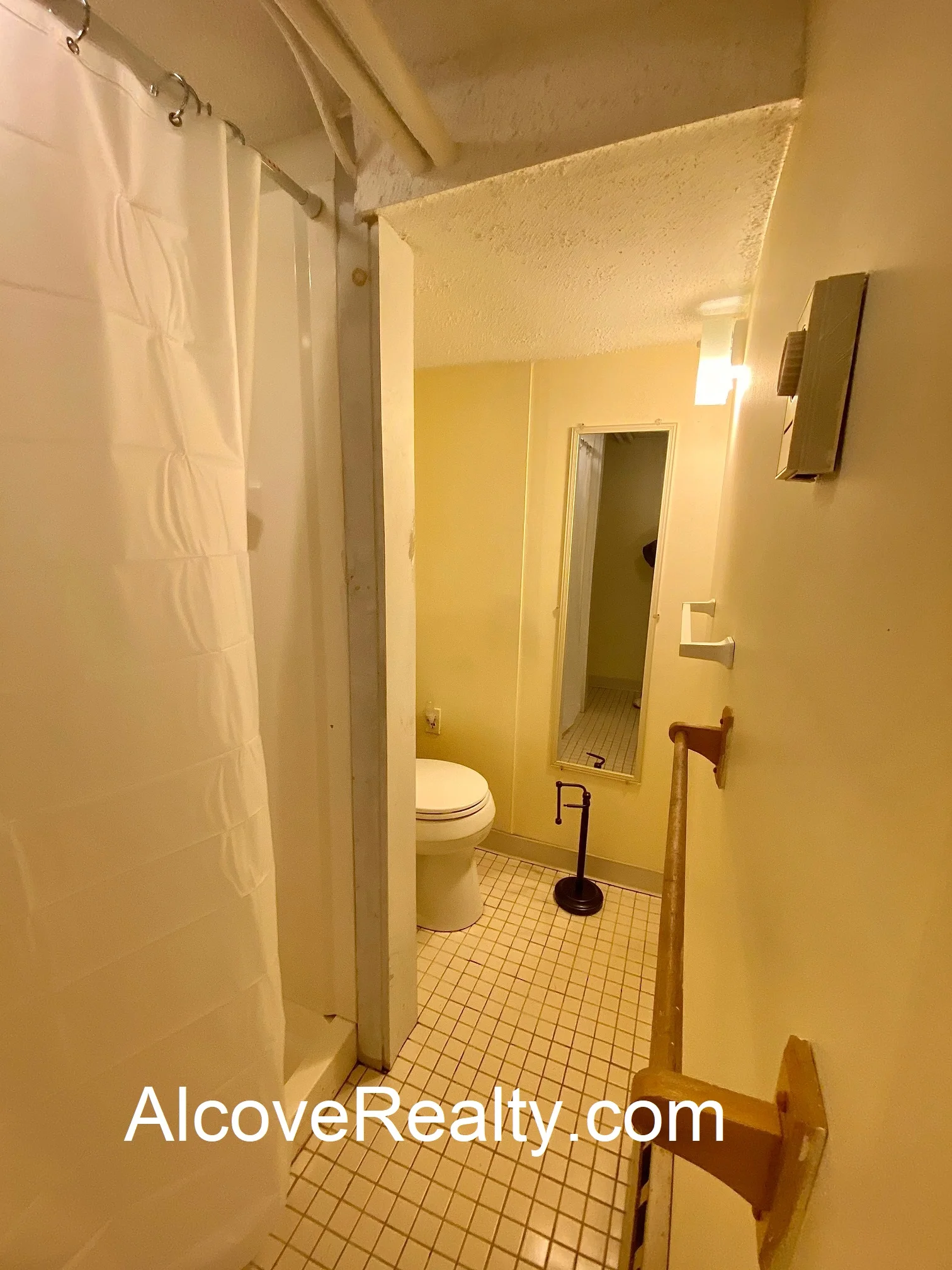 40 Alfred Rd, Arlington