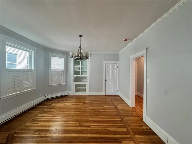 136 Sharon St, West Medford