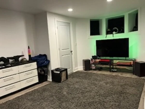 47 Clifford St, Roxbury