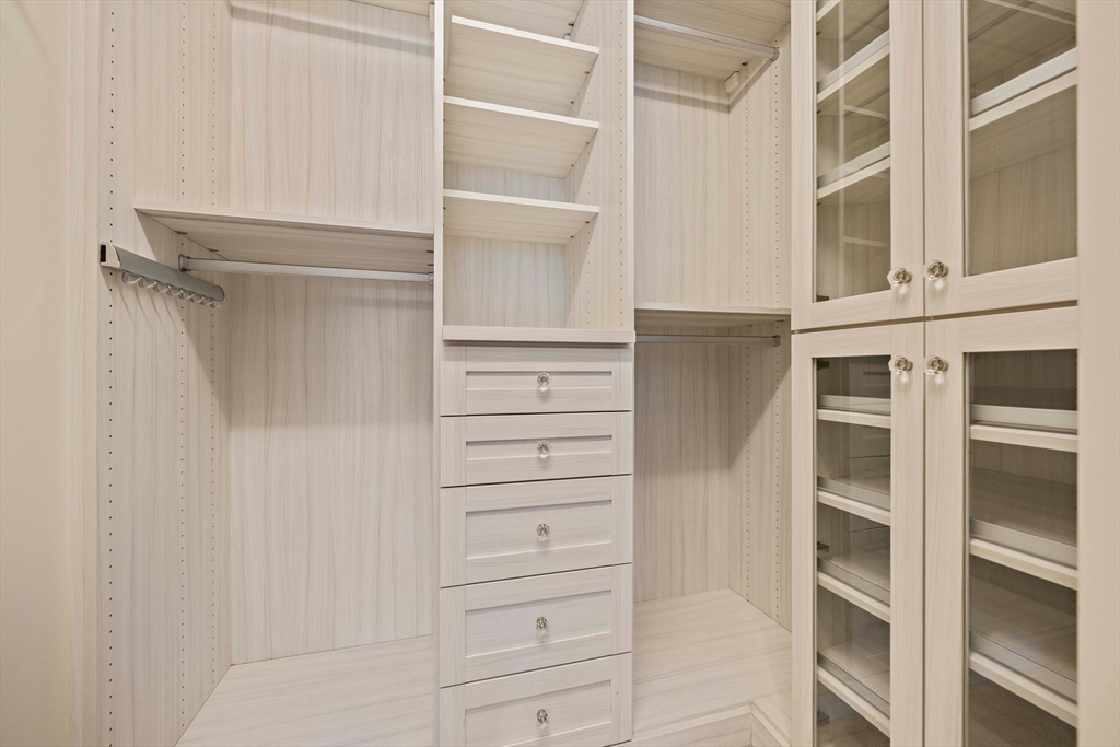 1 Franklin St, Midtown