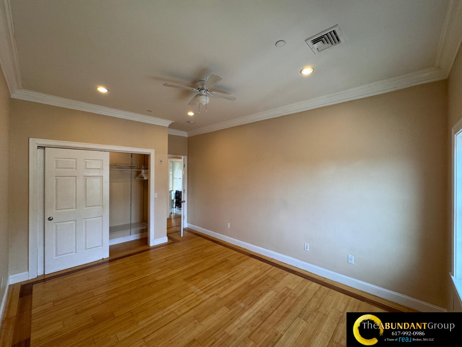 473 Revere Beach Pkwa, Revere