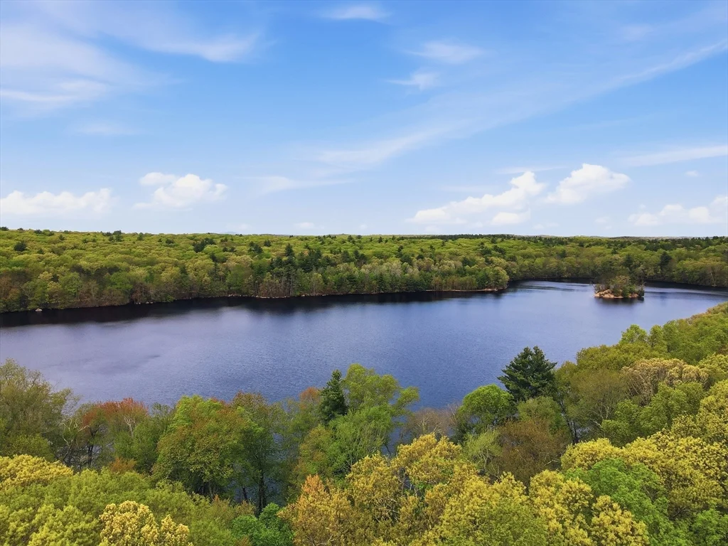 22 Kruger Rd, Hopkinton