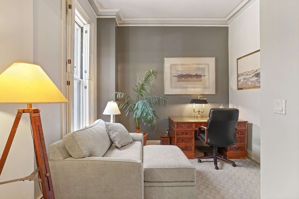 319 Marlborough St, Back Bay