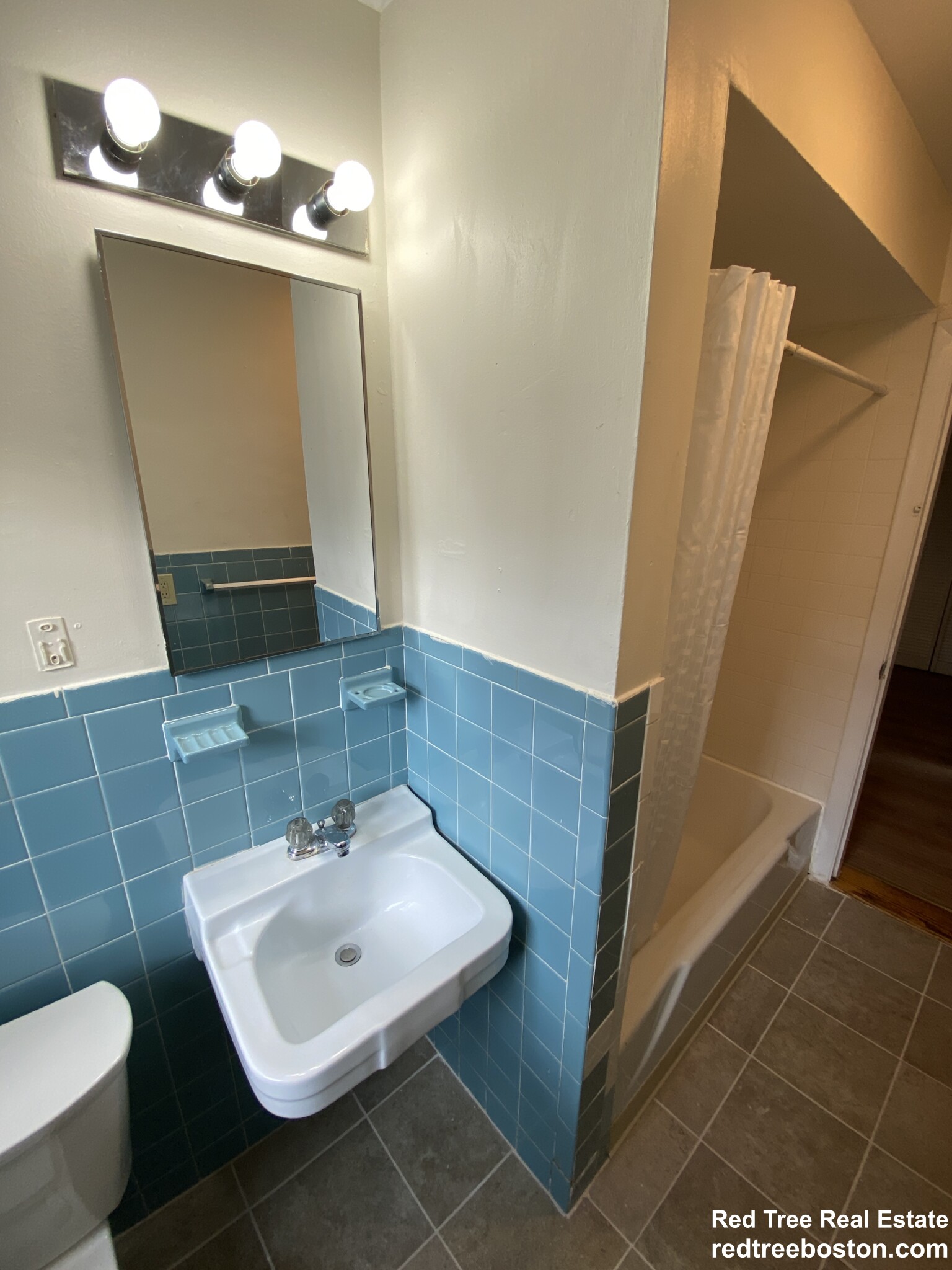 1131 Commonwealth Ave, Allston