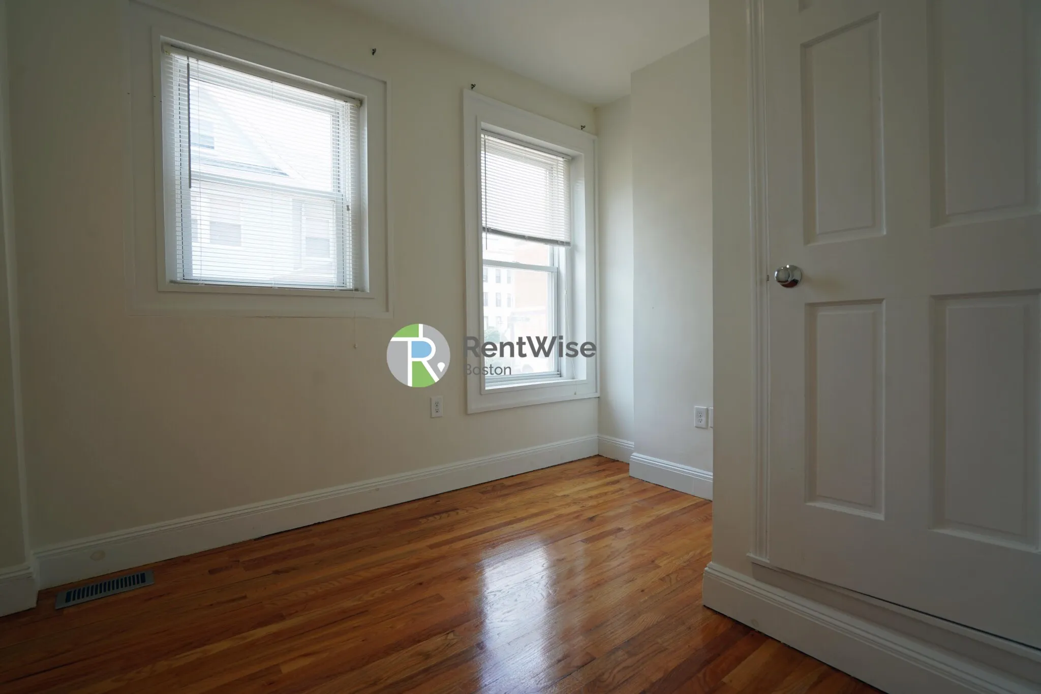 10 Brainerd Rd, Allston