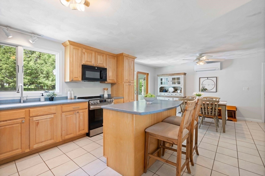 112 Argilla Rd, Andover