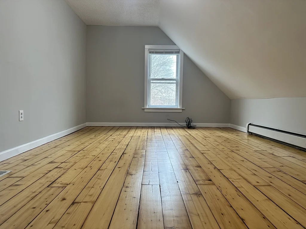 159 East Central St, Franklin