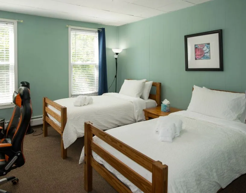 42 Everett St, East Boston