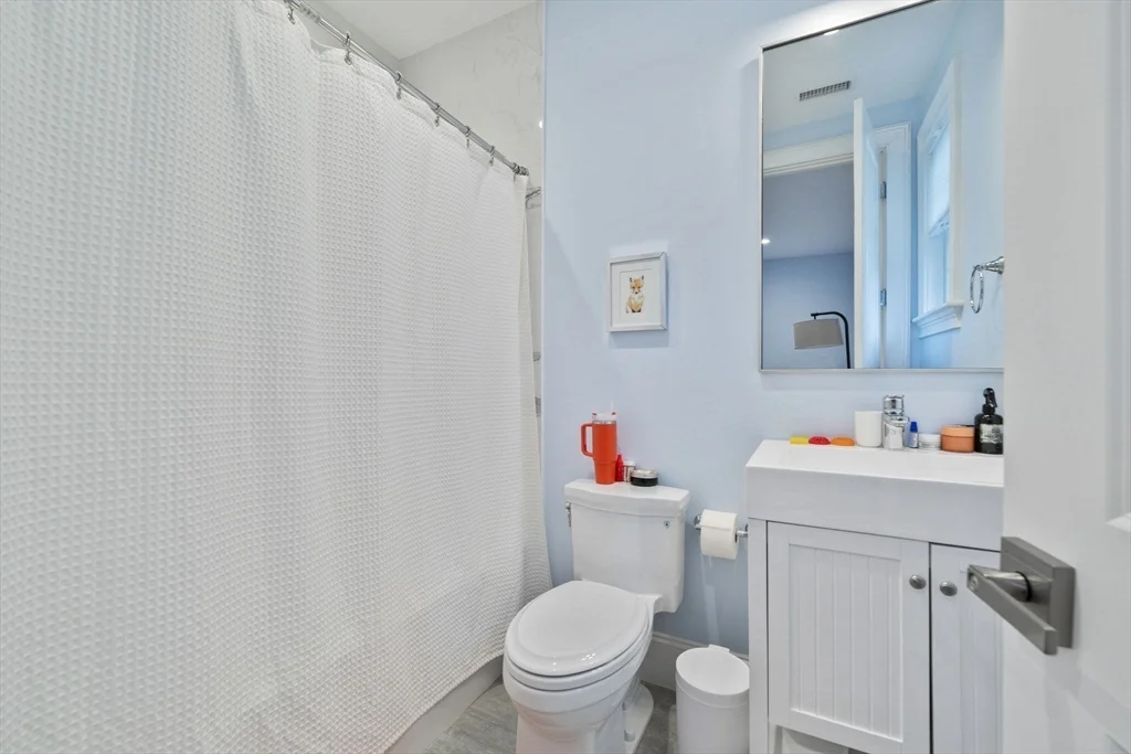 11 Woodhaven Rd, Waban
