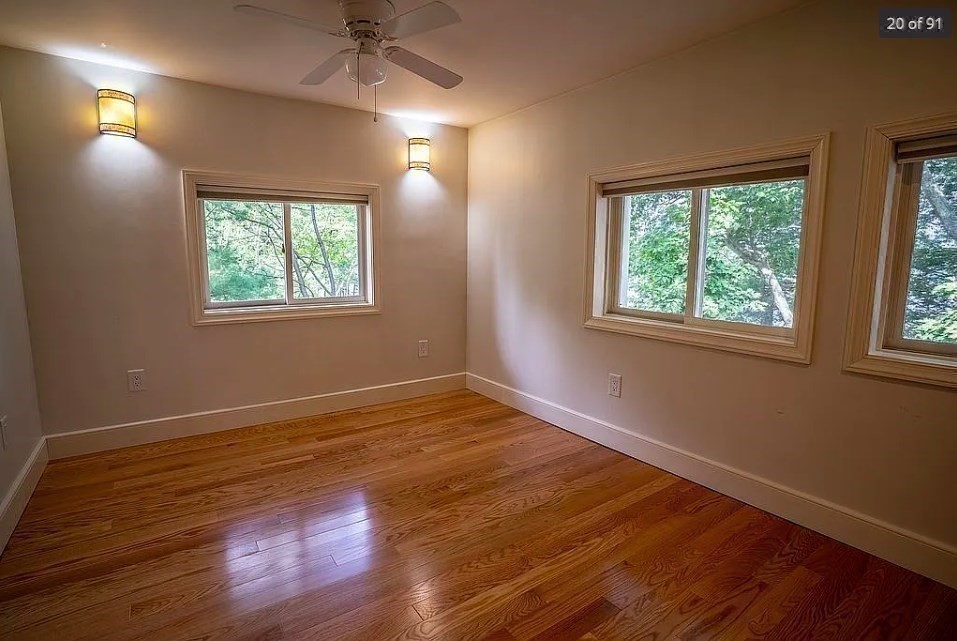 52 Lake Shore Dr S, Westford