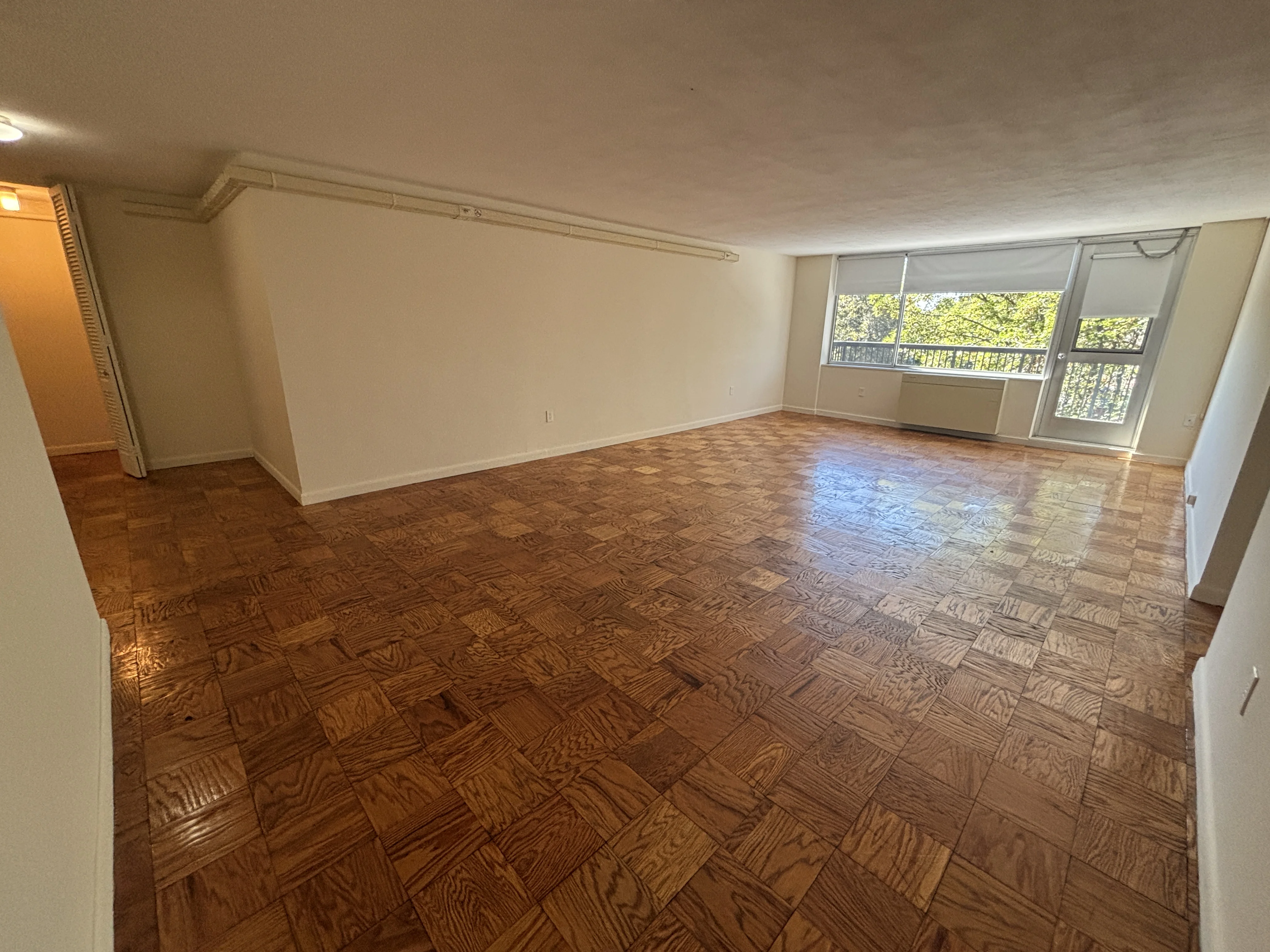 101 Monmouth St, Longwood