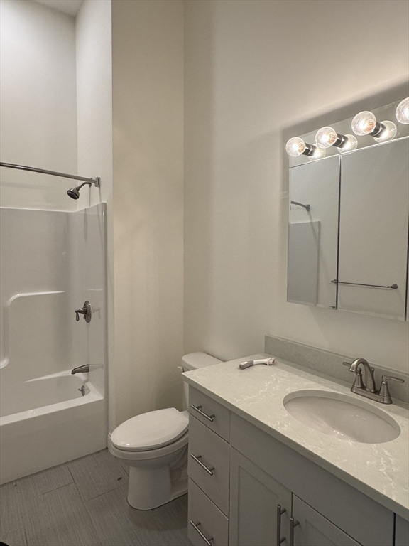 320 Middlesex Ave, Medford