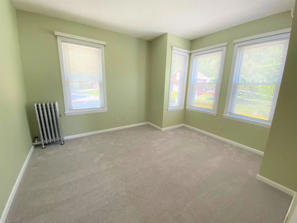 1 Overland St, Fitchburg