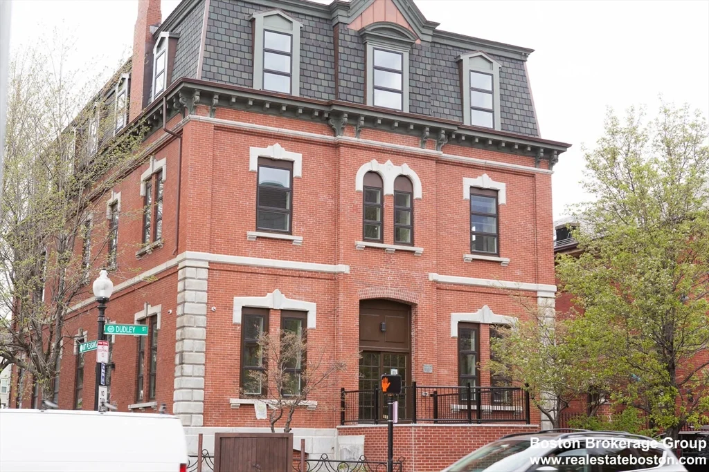 409 Dudley St, Roxbury