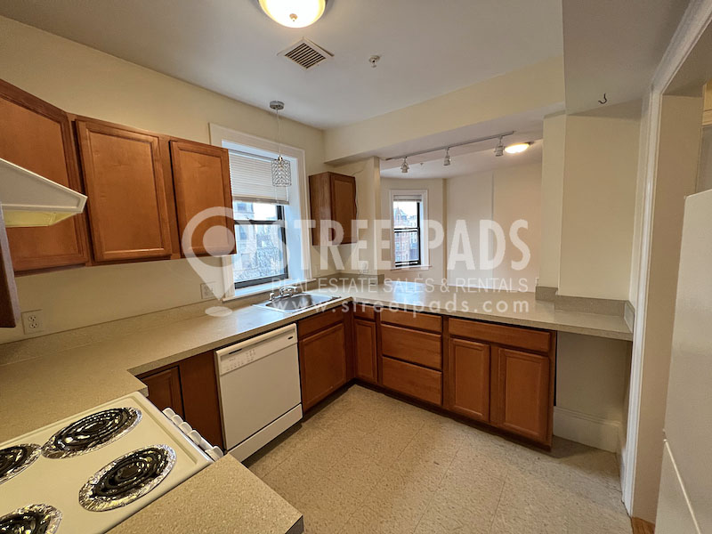 881 Massachusetts Ave, Central Square