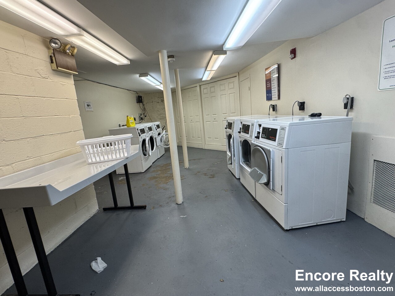 1539 Beacon St, Griggs Park