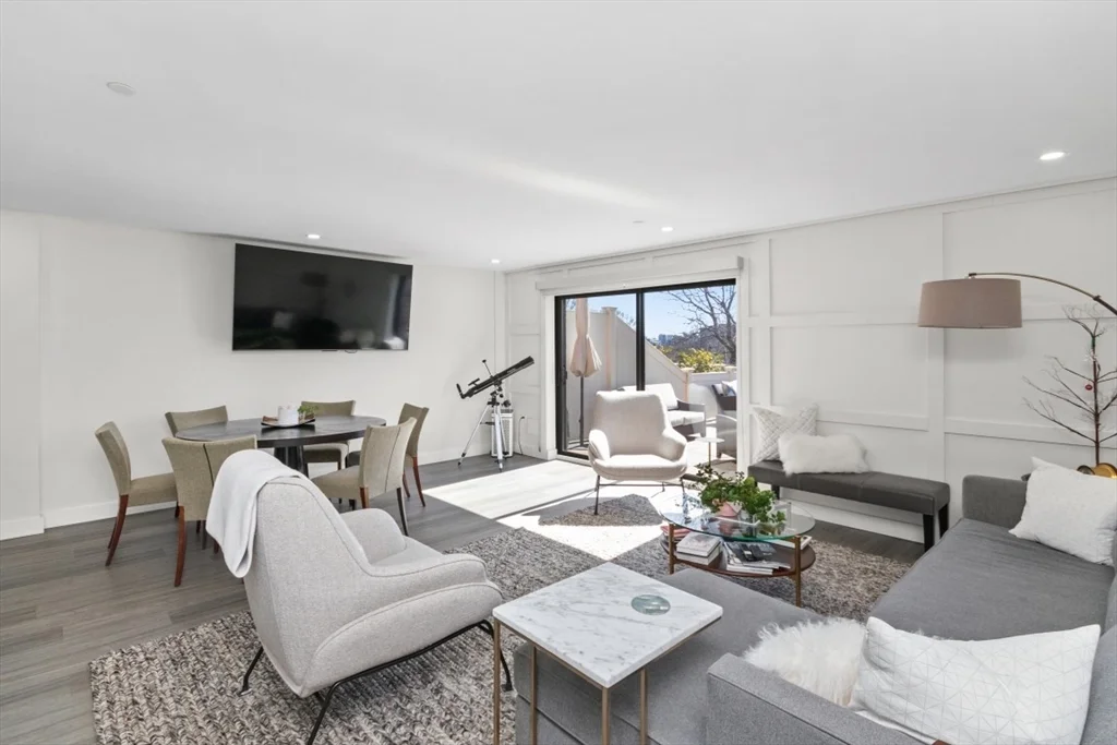 199 Coolidge Ave, East Watertown