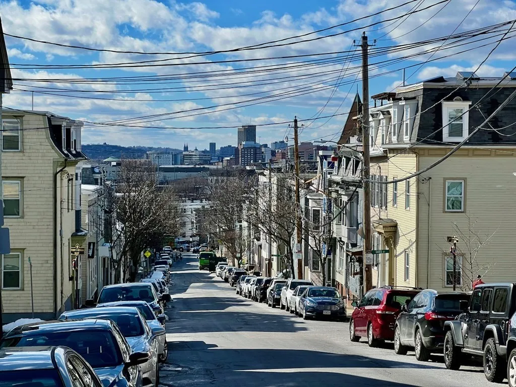 66 Telegraph St, South Boston