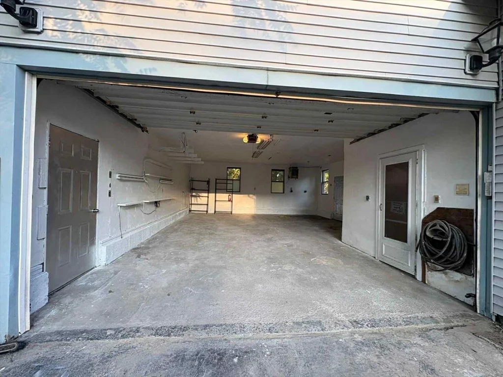 40 Green St, Milford