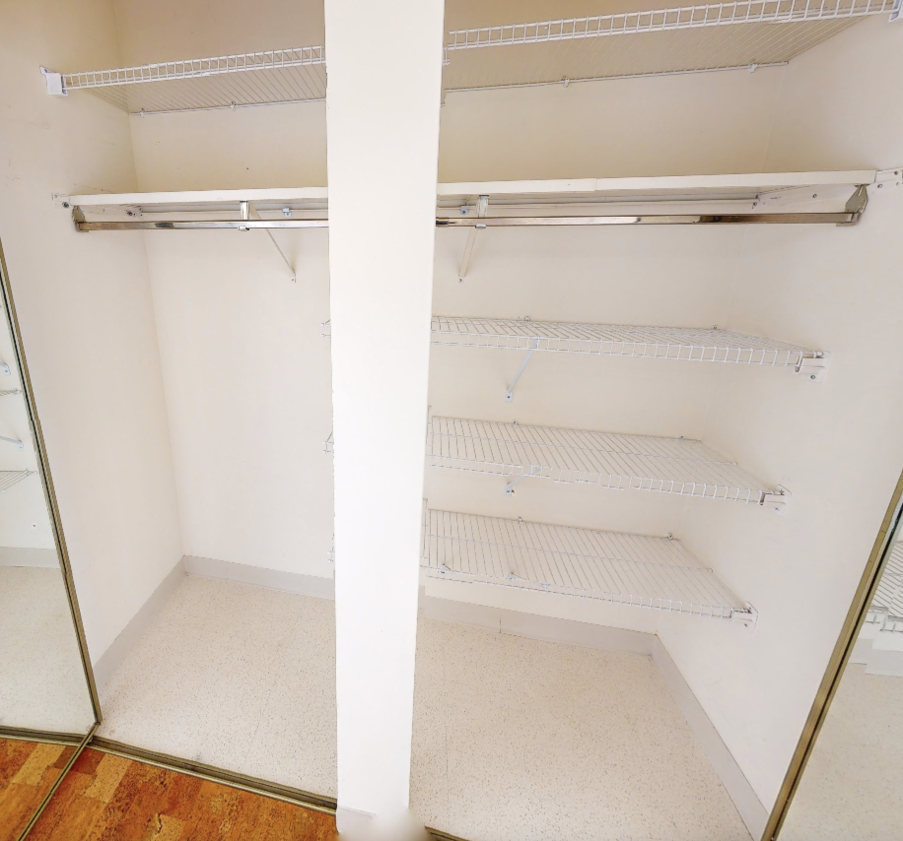 1731 Beacon St, Washington Square