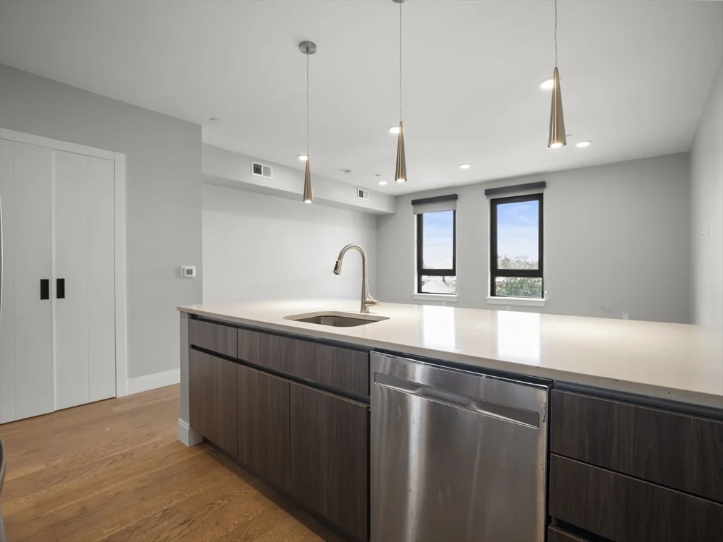 9 Central St, Spring Hill