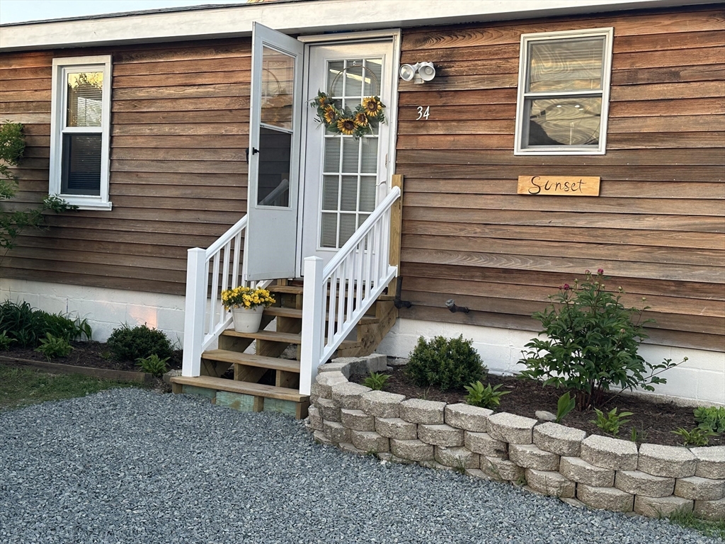 34 Old Point Rd, Plum Island