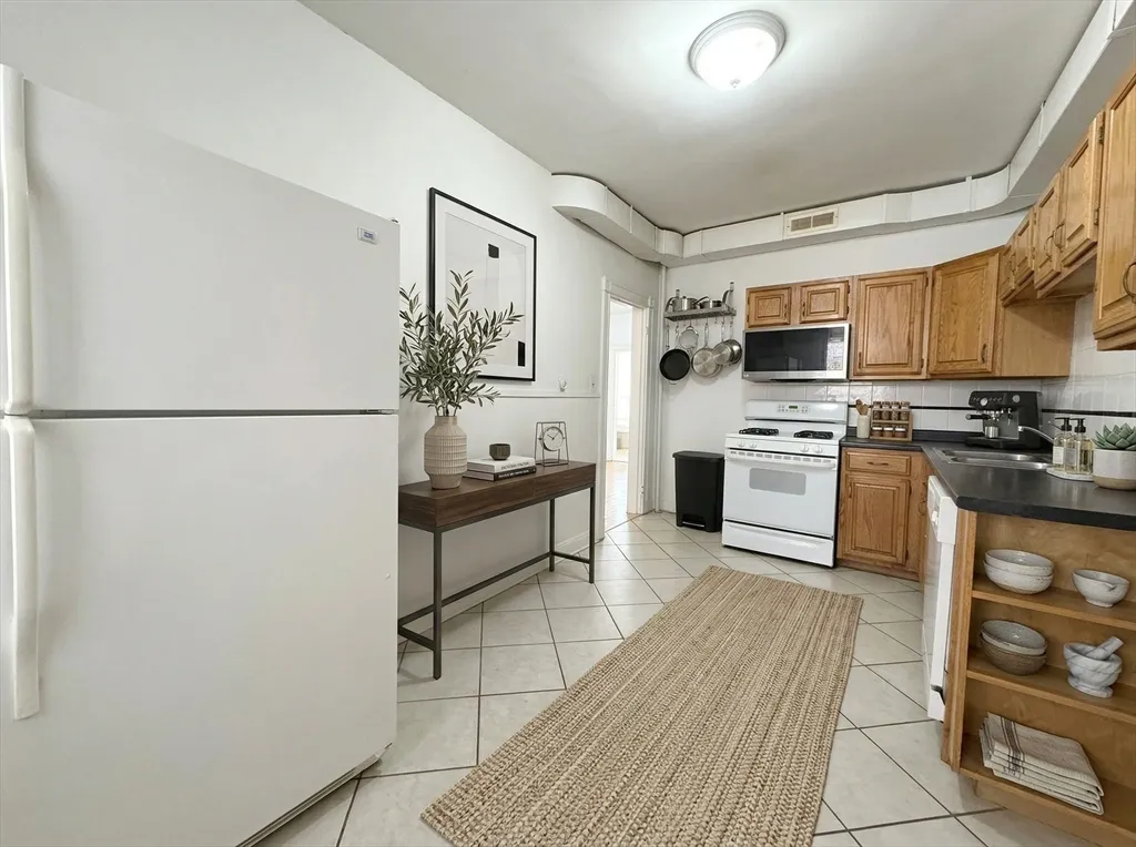 1908 Beacon St, Brookline