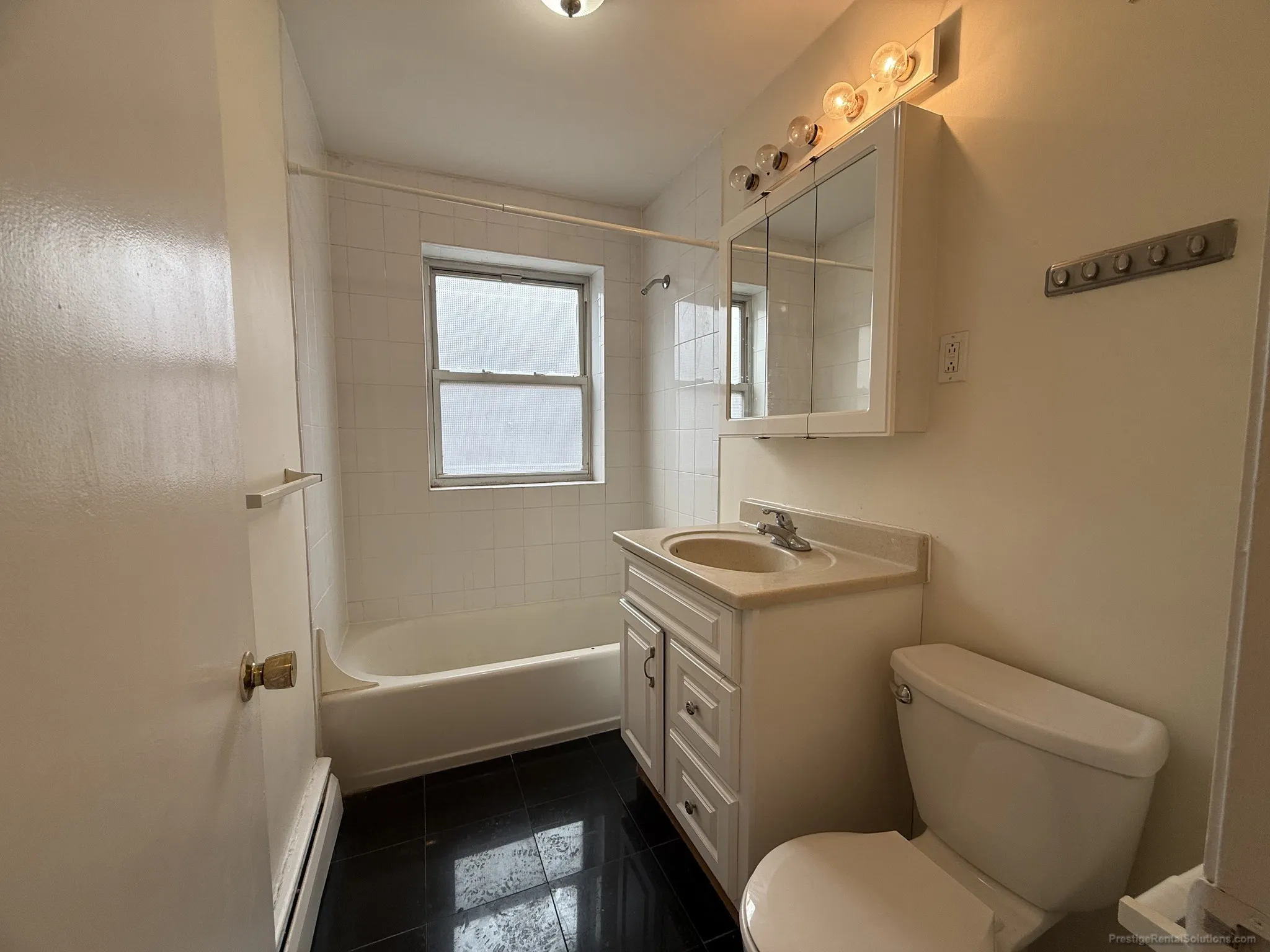 34 Gardner St, Allston