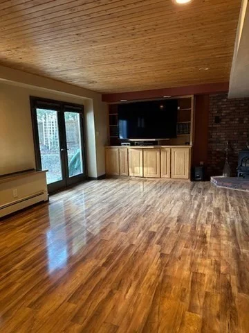 4 Linda Circle, Shrewsbury