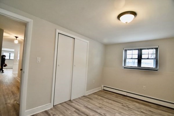 90 E Squantum, North Quincy