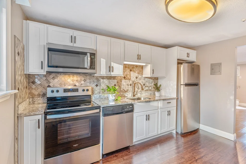 10 Woodcrest, Weymouth