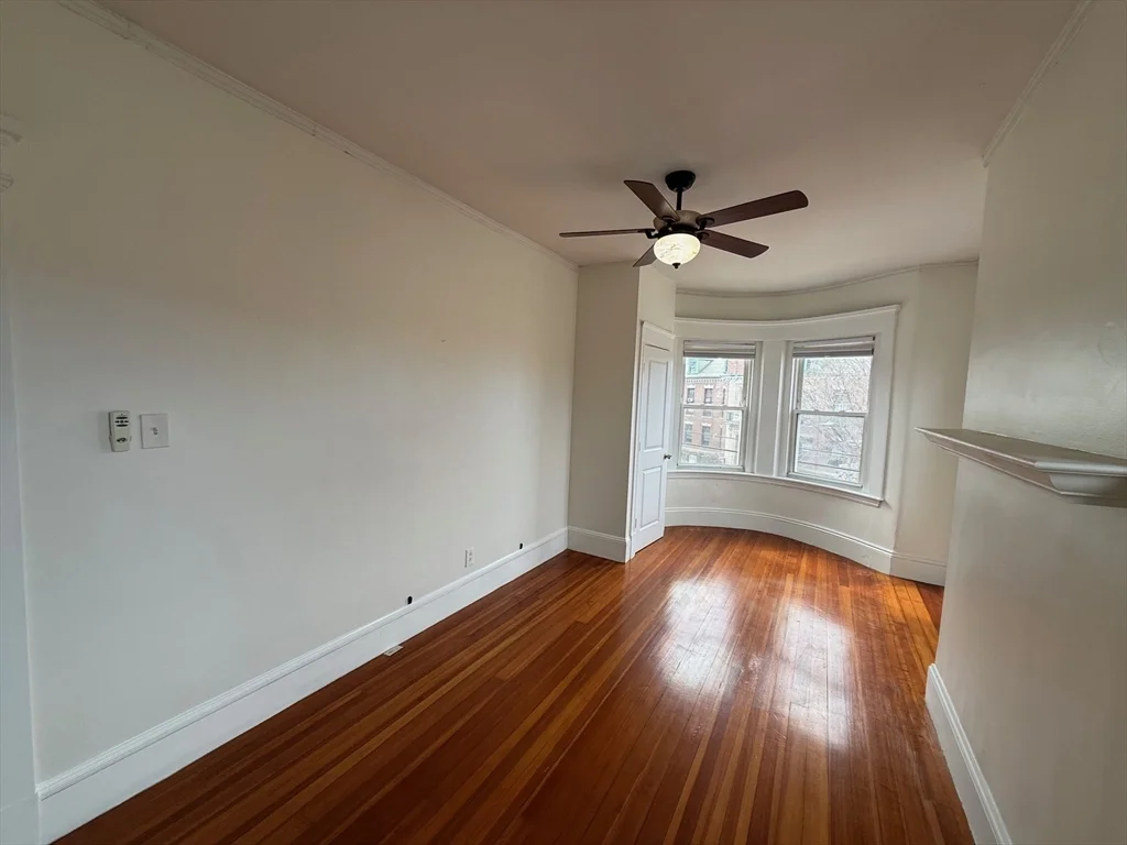 221 Shurtleff St, Chelsea