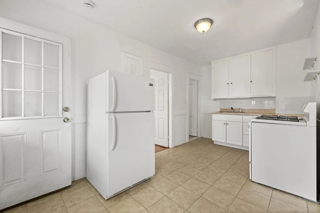 20-22 Sumner St, Quincy