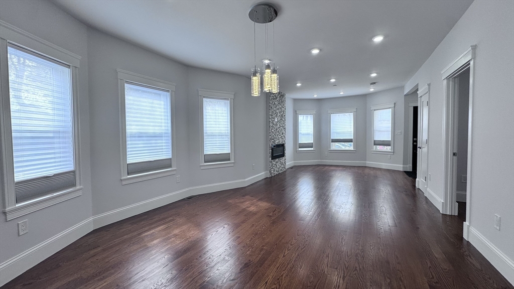 27-29 Aberdeen Rd, Somerville