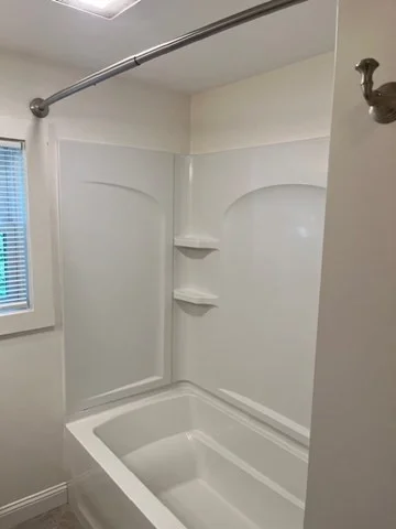 82 Pleasant St, Ayer