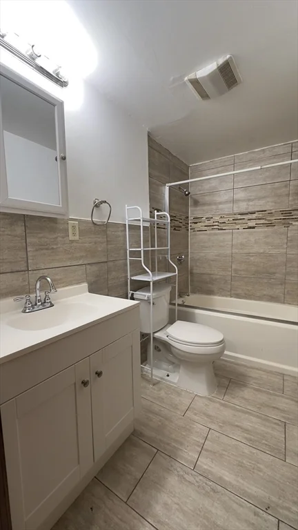 51 Ford St, Brockton