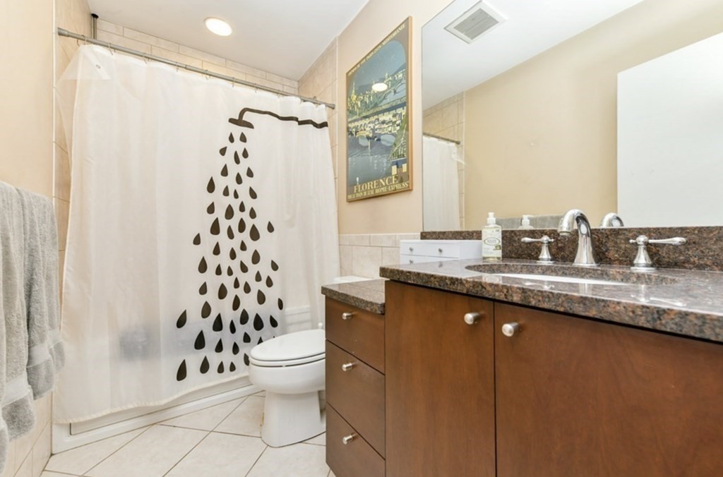 137-139 D St, South Boston