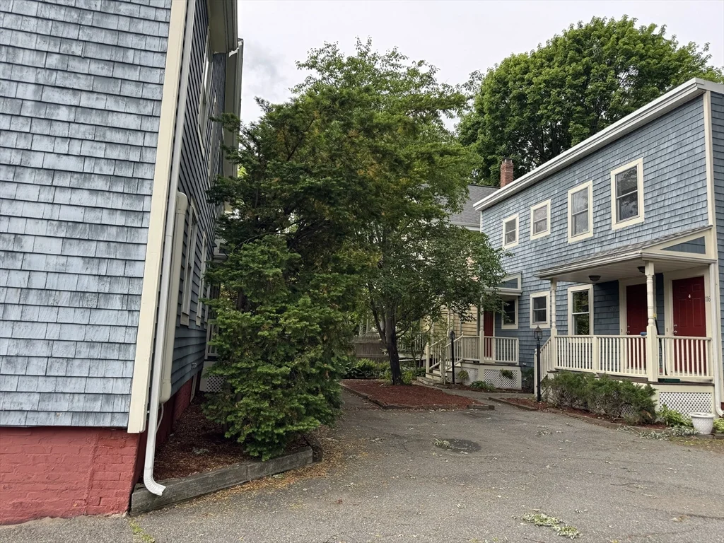 118 Sherman St, Neighborhood Nine
