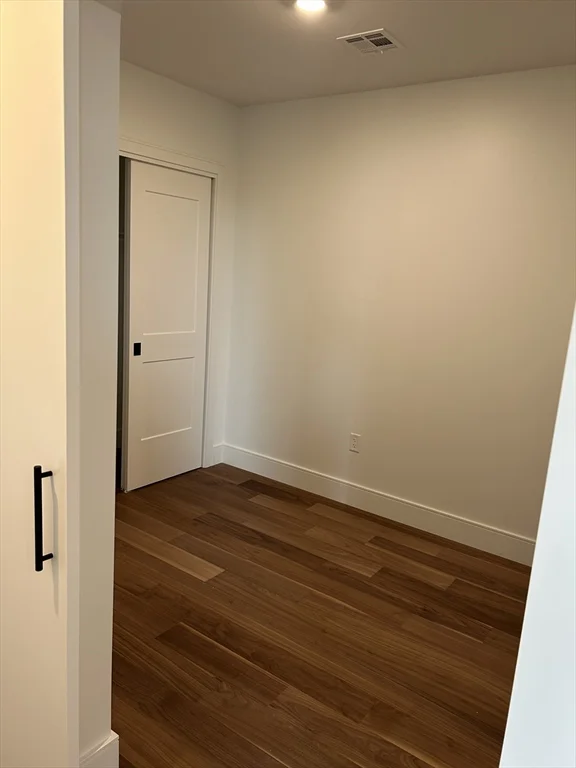 1515 Commonwealth, Brighton