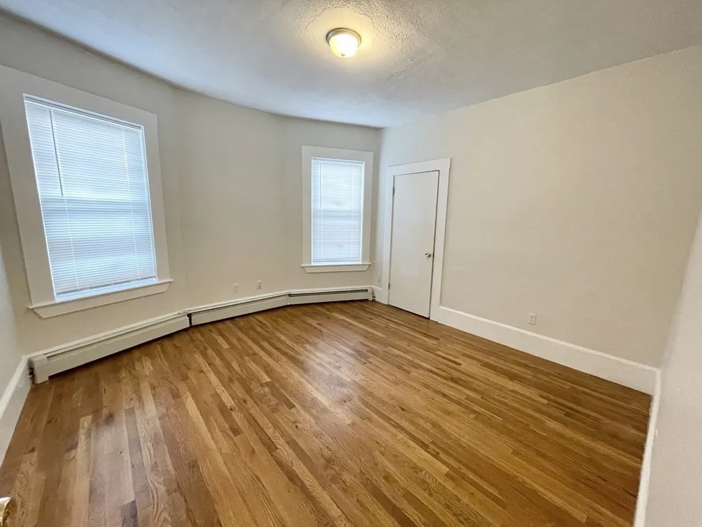 11 Elder St, Boston