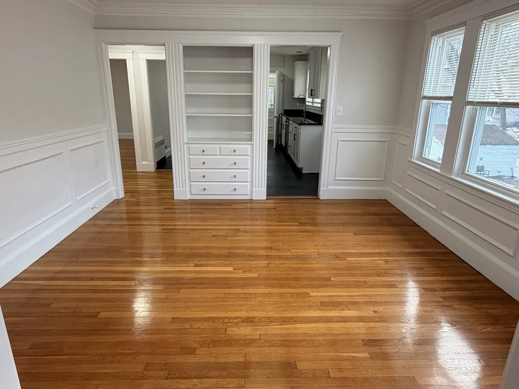 252 Auburndale Ave, Auburndale