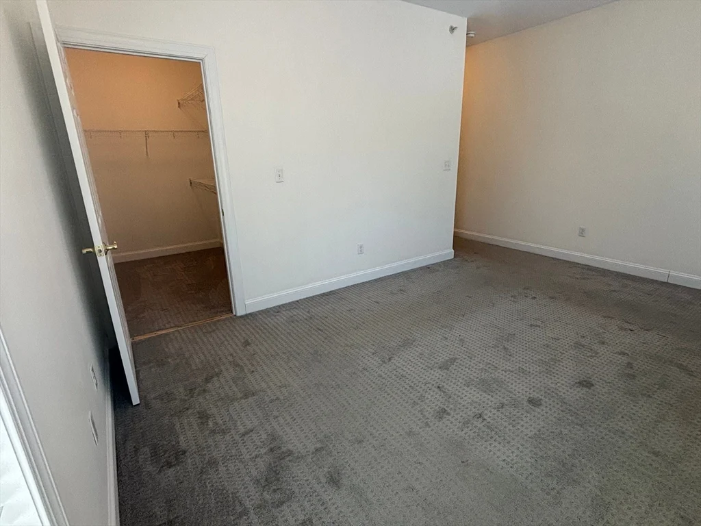 501 Autumn Ridge Dr, Ayer